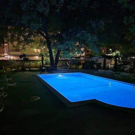Biergarten Медулин Екстер'єр фото