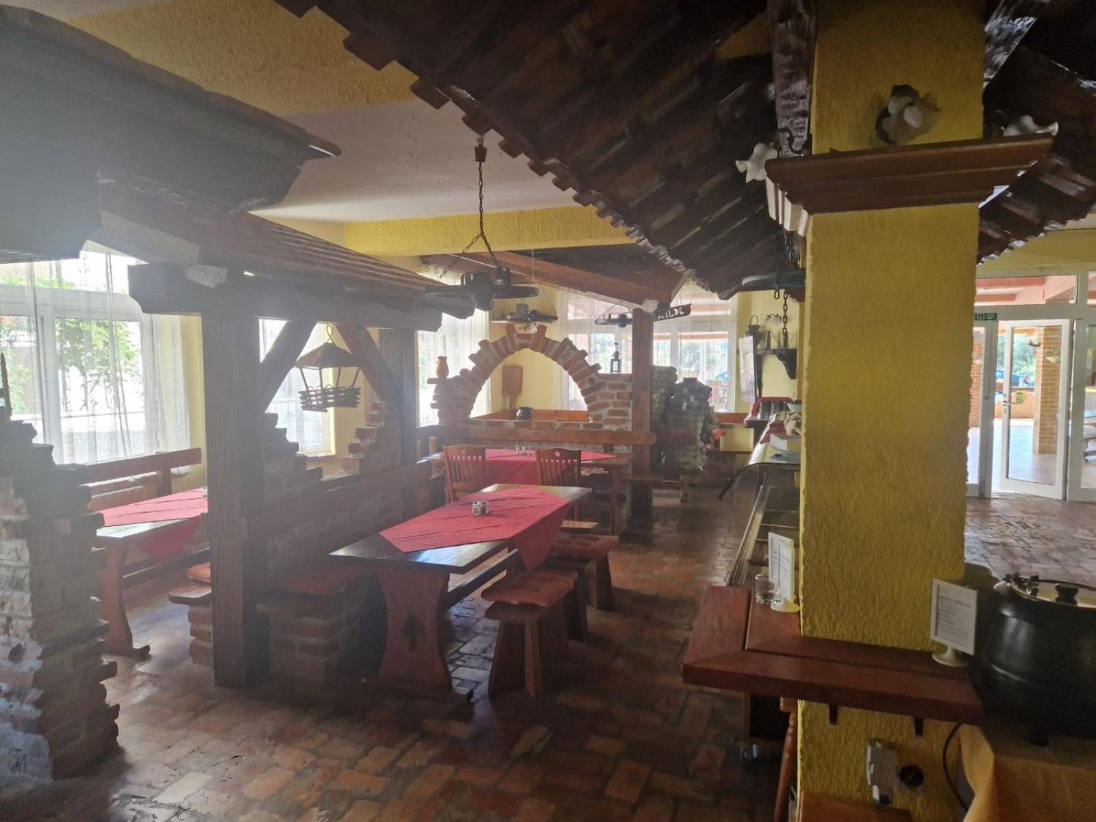 Biergarten Медулин Екстер'єр фото